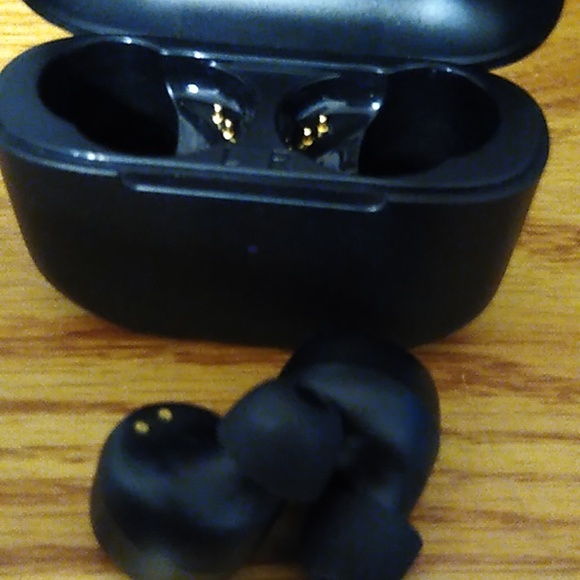 I don't need them anymore color black barand Jlabs - Picture 2 of 3